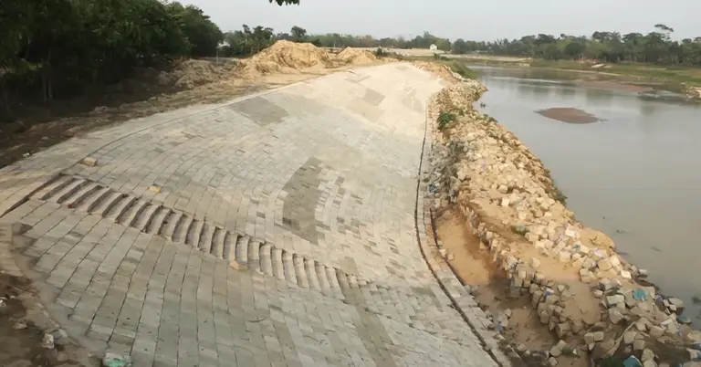 মৌলভীবাজারের বন্যা-ভাঙন আতঙ্কে মনু ও ধলাই নদীপাড়ের মানুষ