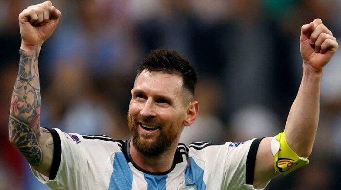 আন্তর্জাতিক ফুটবলকে বিদায় জানাচ্ছেন মেসি!