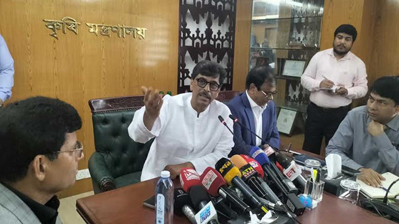 সার নিয়ে পরিকল্পিত ষড়যন্ত্র হচ্ছে: কৃষিমন্ত্রী