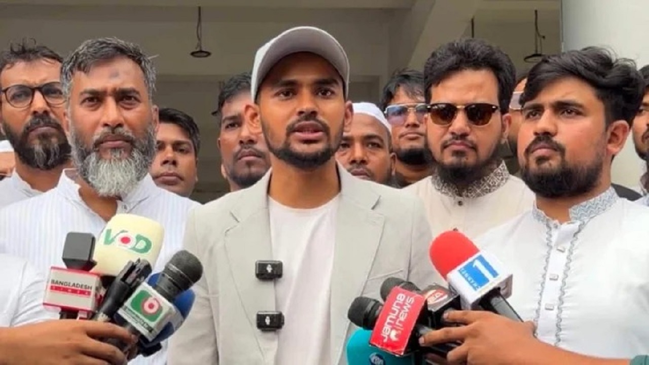 মক্কা প্যাক্টে যোগদানের সরকারি ইচ্ছাকে ‘সাধুবাদ’ আসিফ মাহমুদের