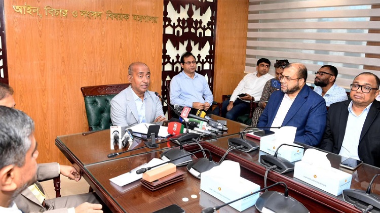 ১২ জেলায় ই-বেইল বন্ড উদ্বোধন করলেন আইনমন্ত্রী