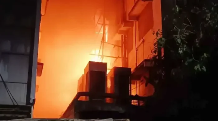 কলকাতায় গভীর রাতে হোটেলে আগুন, নিহতদের সবাই বাংলাদেশি