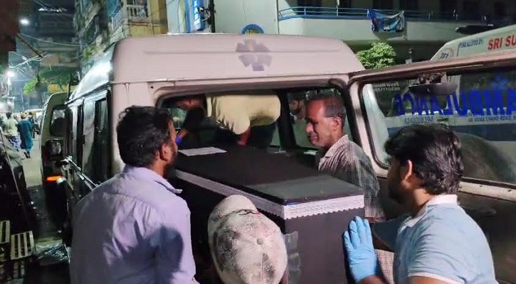 কলকাতার হোটেলে অগ্নিকাণ্ড: শনিবার দেশে ফিরছে ৬ মরদেহ