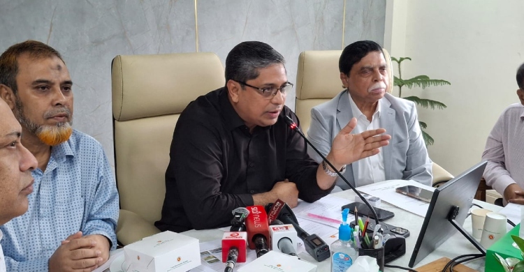 সৌরবিদ্যুৎ ছাড়া অটোরিকশায় চার্জ দিলে জরিমানা