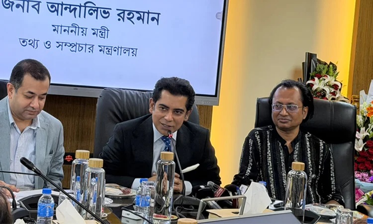 সাংবাদিকদের নিয়ন্ত্রণ নয়: তথ্যমন্ত্রী পার্থ