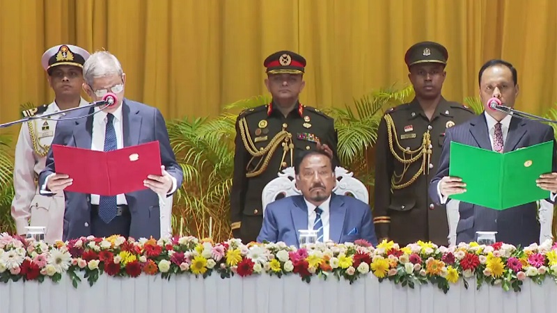 ২৩তম রাষ্ট্রপতি হিসেবে শপথ নিয়েছেন মির্জা ফখরুল