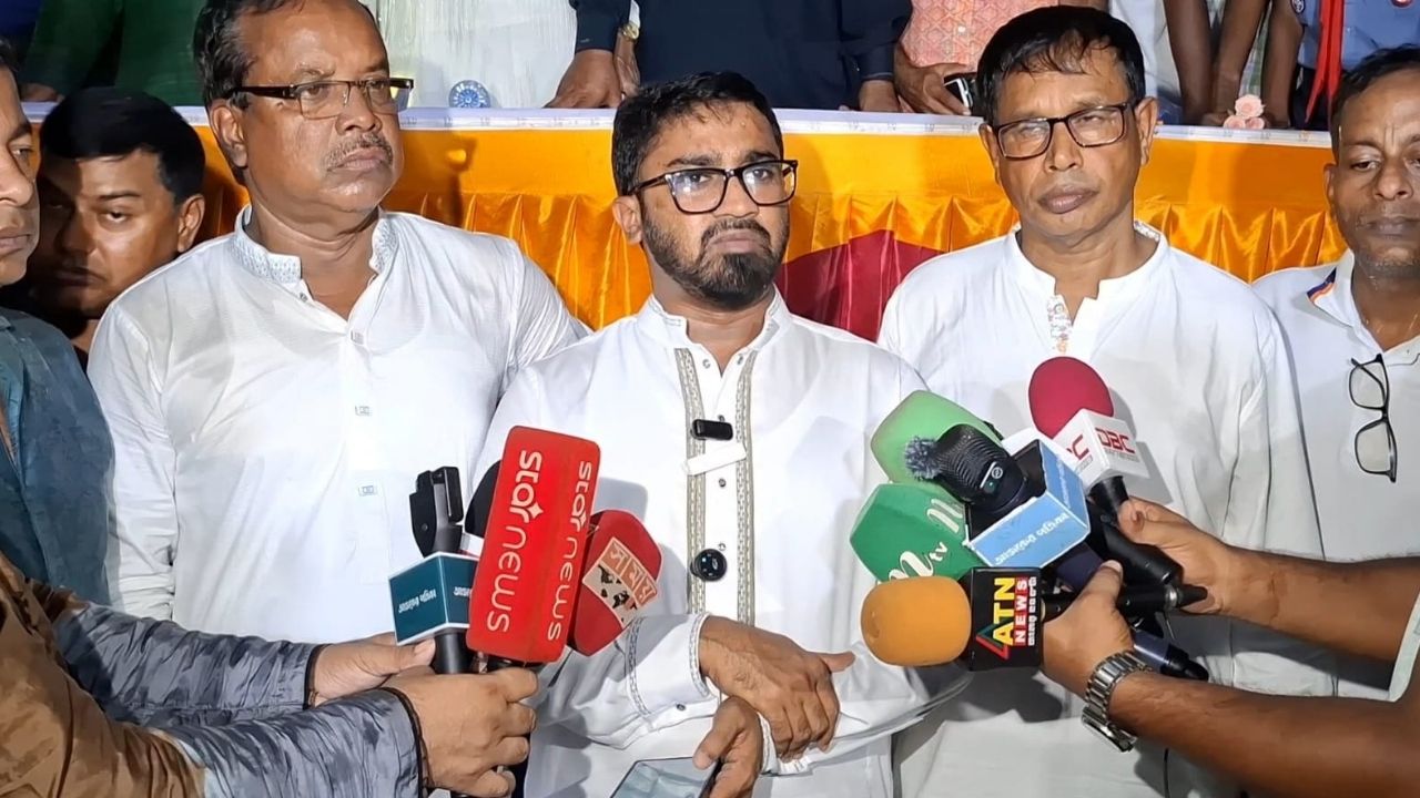 জামায়াত-এনসিপির লংমার্চে আওয়ামী লীগ ফেরার পথ তৈরি হচ্ছে: রাশেদ খাঁন