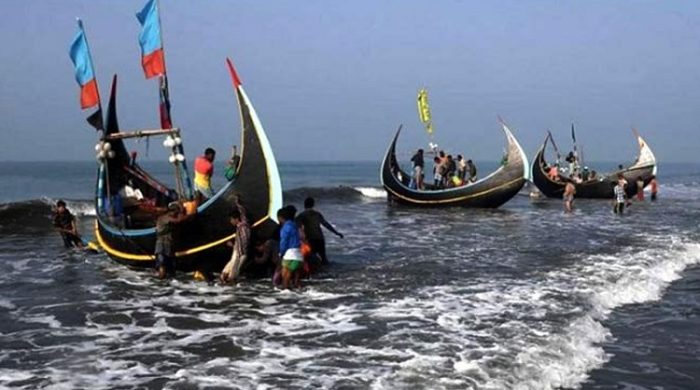 লঘুচাপের প্রভাবে দেশে বৃষ্টিসহ ঝড়ের শঙ্কা, সতর্কতা জারি