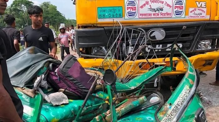 সিলেটে ট্যাংকলরি-অটোরিকশা সংঘর্ষে নিহত ৪